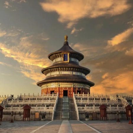 Happy Dragon Alley Hotel-In The City Center With Big Window&Free Coffe Laundry Fluent English Speaking,Tourist Attractions Ticket Service&Food Recommendation,Near Tian Anmen Forbiddencity,Near Lama Temple,Easy To Walk To Nanluoalley&Shichahai Beijing Exterior photo
