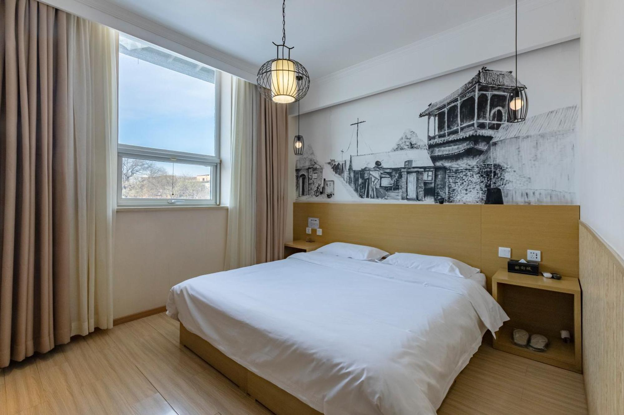 Happy Dragon Alley Hotel-In The City Center With Big Window&Free Coffe Laundry Fluent English Speaking,Tourist Attractions Ticket Service&Food Recommendation,Near Tian Anmen Forbiddencity,Near Lama Temple,Easy To Walk To Nanluoalley&Shichahai Beijing Exterior photo