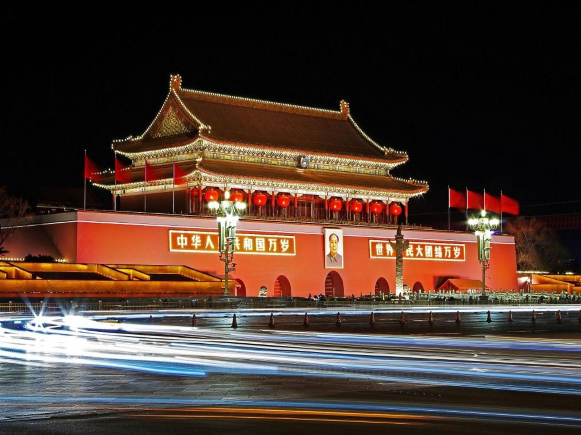 Happy Dragon Alley Hotel-In The City Center With Big Window&Free Coffe Laundry Fluent English Speaking,Tourist Attractions Ticket Service&Food Recommendation,Near Tian Anmen Forbiddencity,Near Lama Temple,Easy To Walk To Nanluoalley&Shichahai Beijing Exterior photo