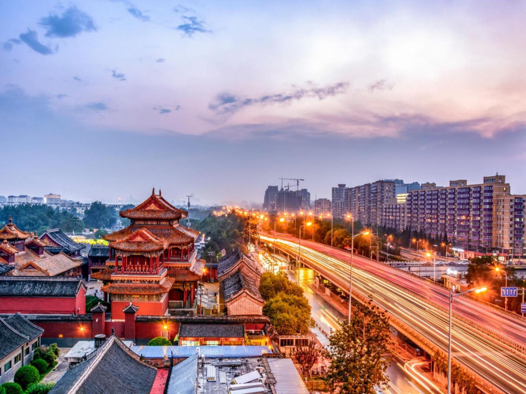 Happy Dragon Alley Hotel-In The City Center With Big Window&Free Coffe Laundry Fluent English Speaking,Tourist Attractions Ticket Service&Food Recommendation,Near Tian Anmen Forbiddencity,Near Lama Temple,Easy To Walk To Nanluoalley&Shichahai Beijing Exterior photo