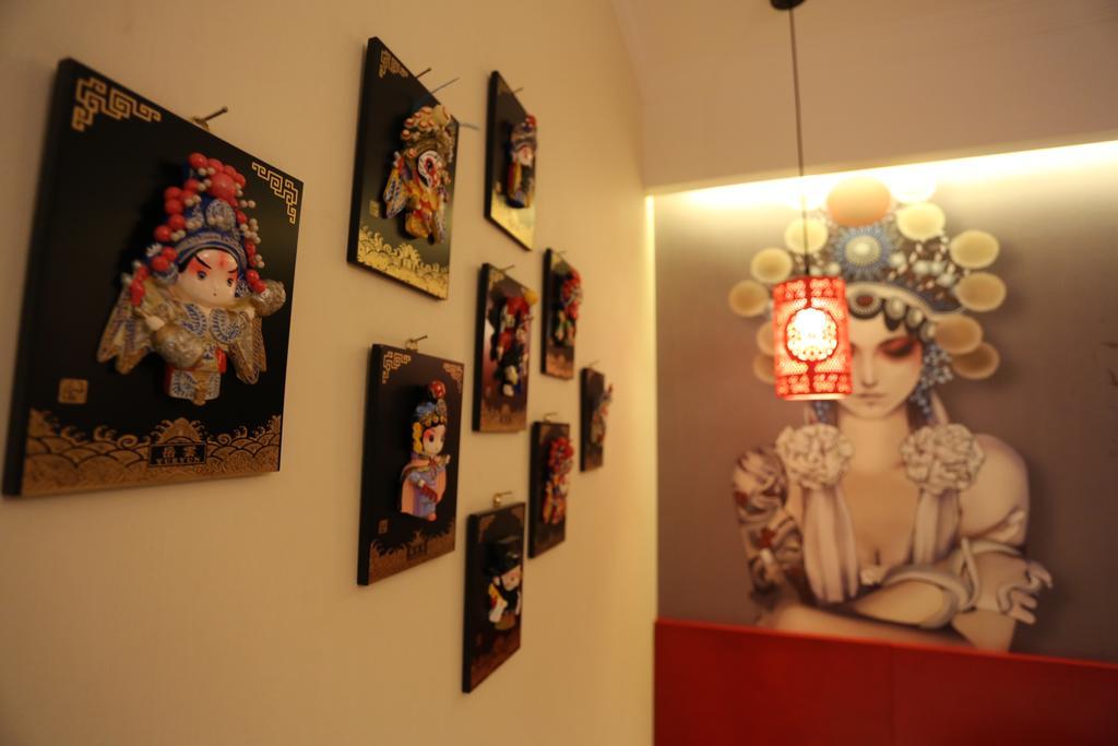 Happy Dragon Alley Hotel-In The City Center With Big Window&Free Coffe Laundry Fluent English Speaking,Tourist Attractions Ticket Service&Food Recommendation,Near Tian Anmen Forbiddencity,Near Lama Temple,Easy To Walk To Nanluoalley&Shichahai Beijing Exterior photo